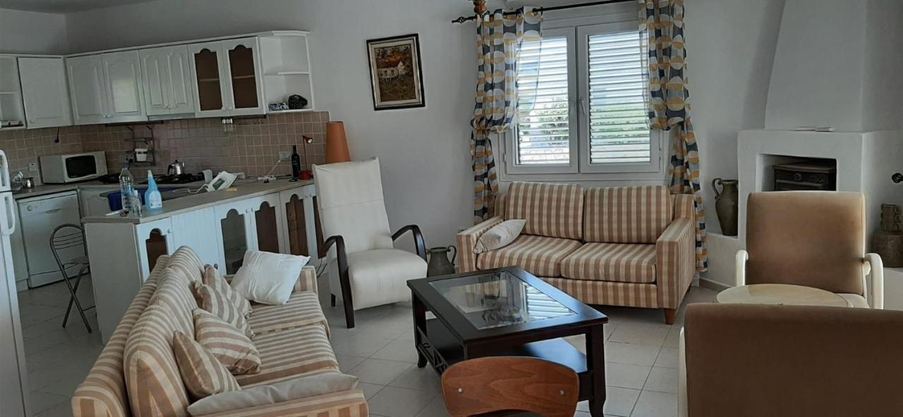 Villa Bougainvillea With Privite Pool Karşıyaka  Dış mekan fotoğraf